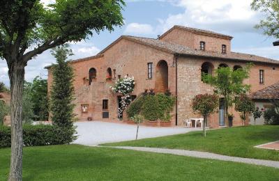 MONTEPULCIANO COUNTRY RESORT